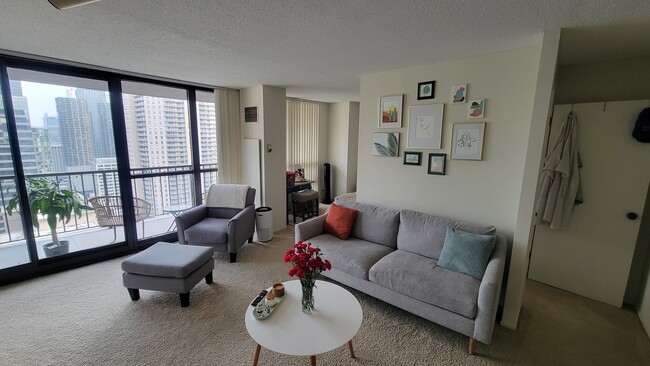 Photo - 10 E Ontario St Unit 3804