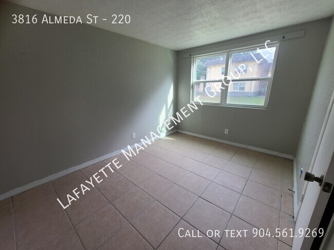 Photo - 3816 Almeda St Unit 220