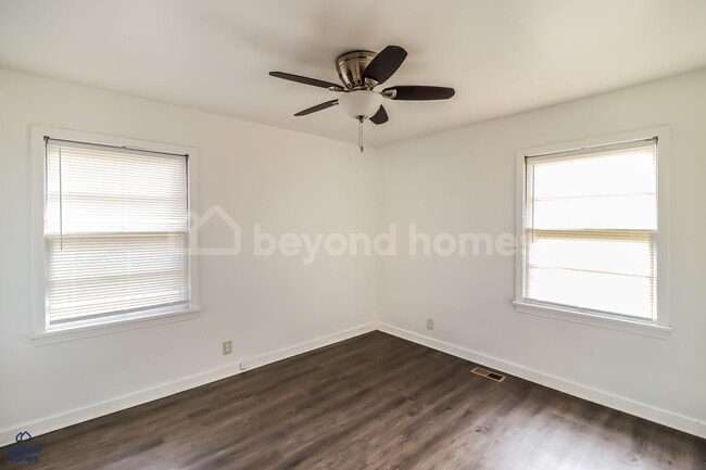 Photo - This 3 bedroom / 1 full bath and 1,284 sq feet House will Blow Your Mind!