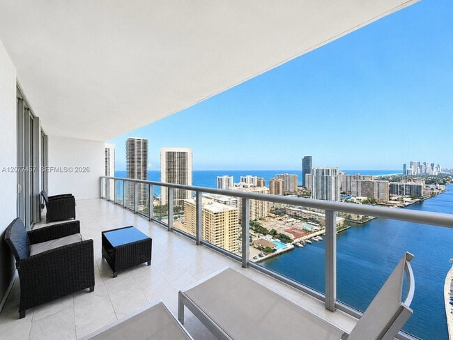 Building Photo - 2600 E Hallandale Beach Blvd Unit T3203