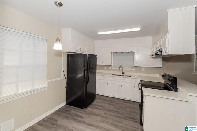 Photo - 1508 Brewster Cir