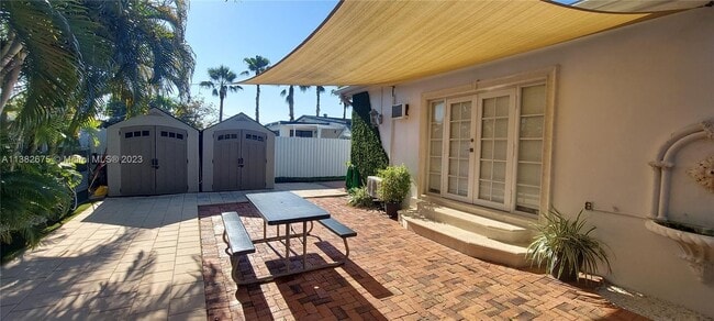 Photo - 8105 SW 17th Ter