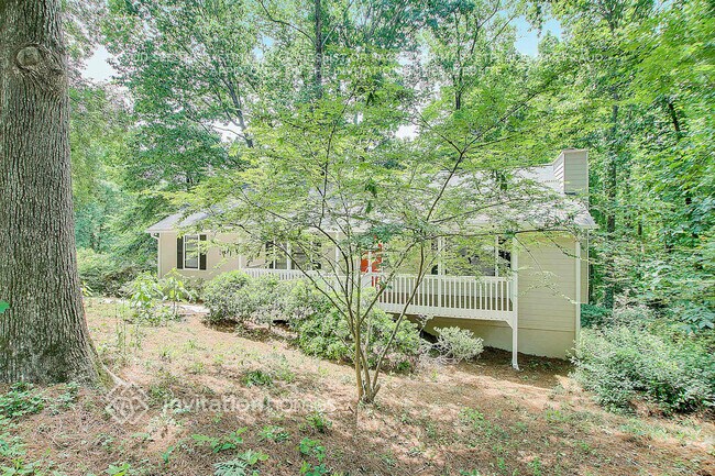 Photo - 830 Sunset Ct NW