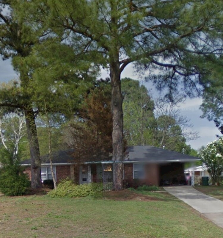 Photo - 525 Karen Rd