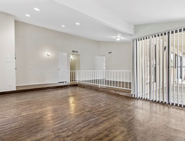 Photo - 5510 Dunnethead Dr