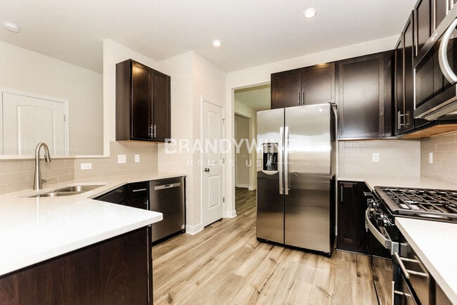 Photo - 4515 Hoboken Wy