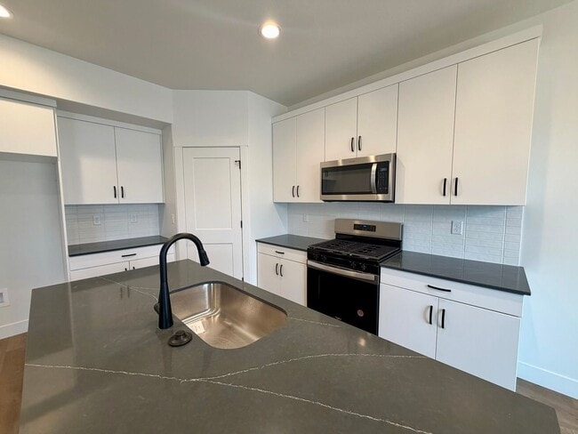 Photo - Brand New Rental Alert – JDC Ranch, Plain City!