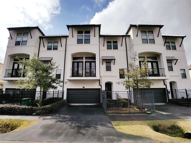 Building Photo - 2311 Arabelle St Rental