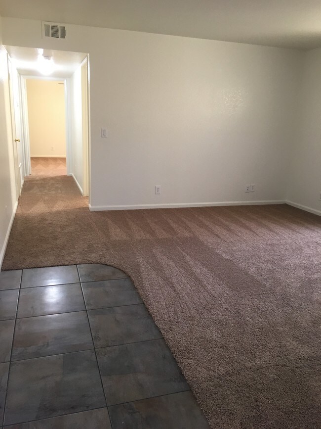 2 bedroom 2 bath - New Desert Vista Apartments
