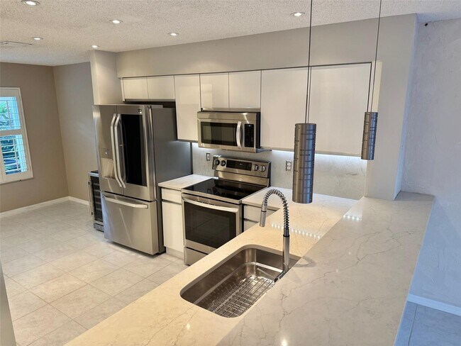 Photo - 1654 SW 109th Ter