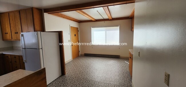 Photo - 788 W 11th Ave