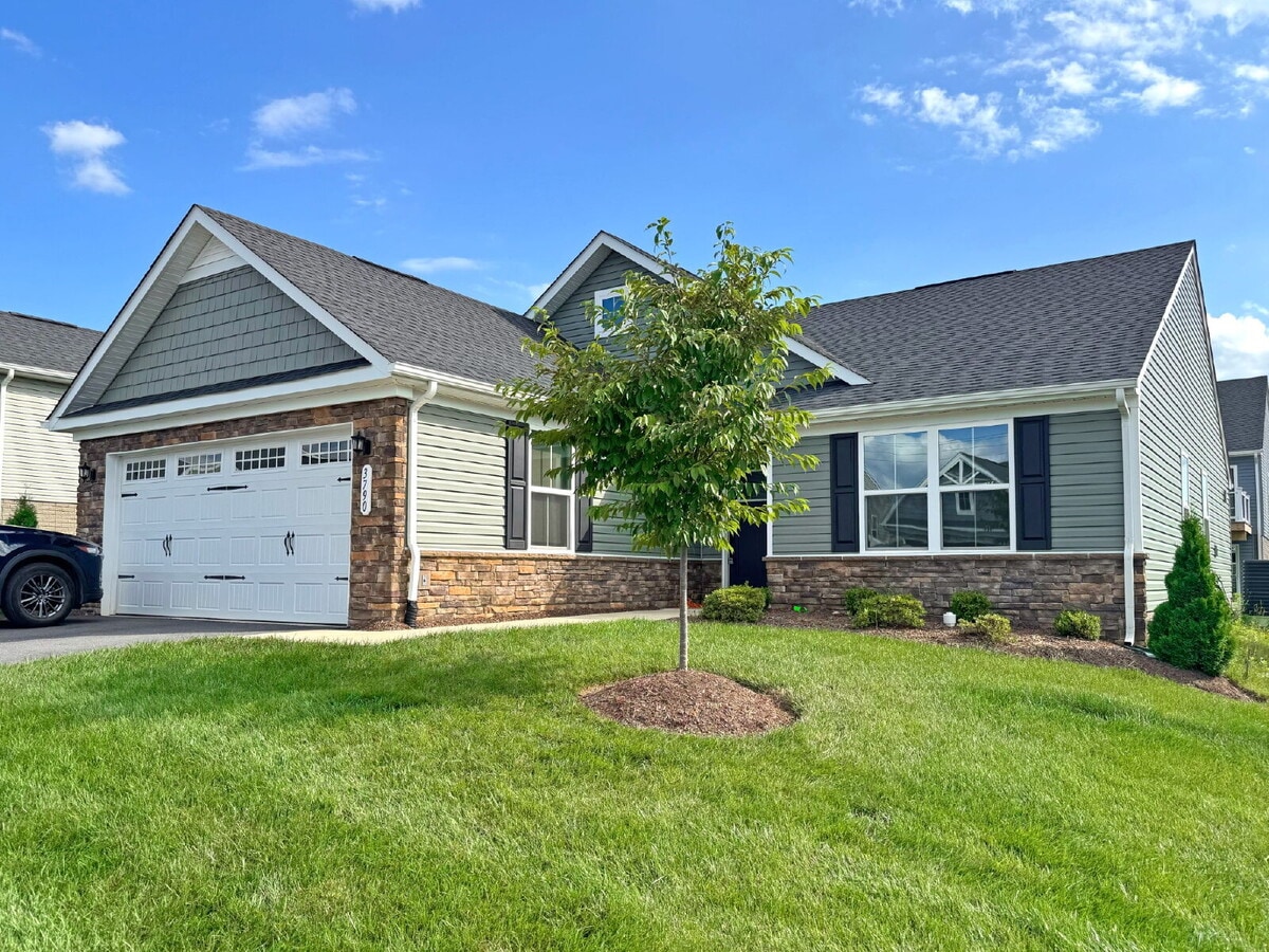 Charming upgraded one-level home with open layout and covered porch - Charming upgraded one-level home with open layout and covered porch