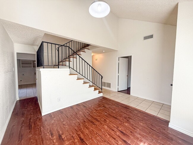 Photo - 612-614 Towne House Ln Unit 614 Towne House Ln