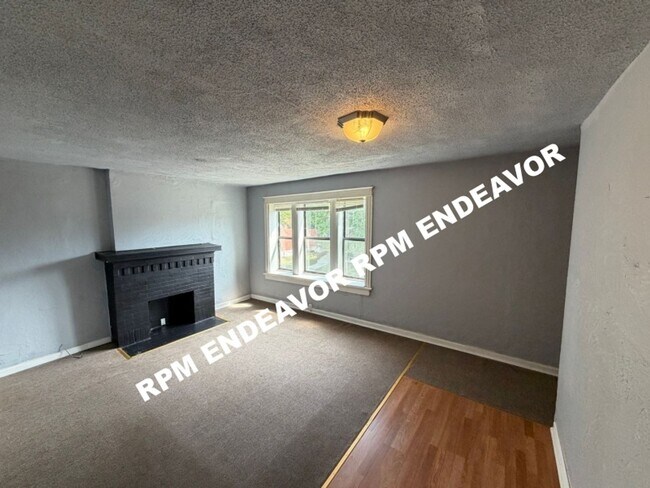 Photo - 1407-1407 Rowan Ave Unit 1407 Rowan Ave #A