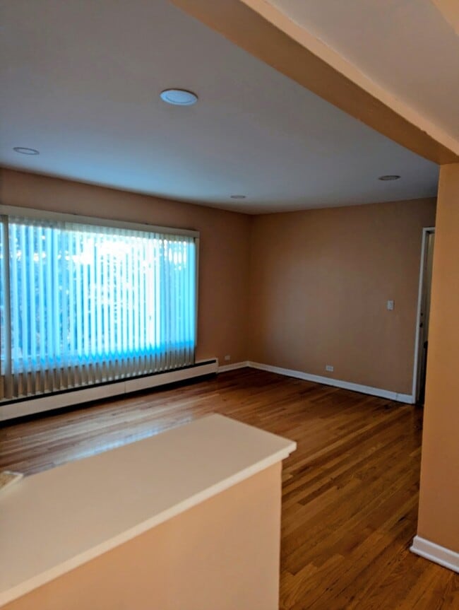 Photo - 406 E 109th St Unit 2N