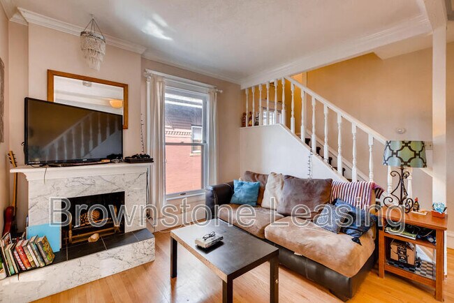 Photo - 1035 N Marion St Unit #3