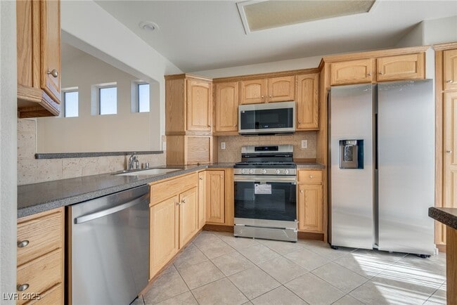 Photo - 10408 Leafgold Dr