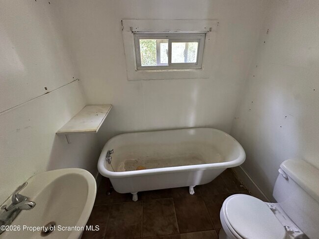 Photo - 1029 Diamond Ave