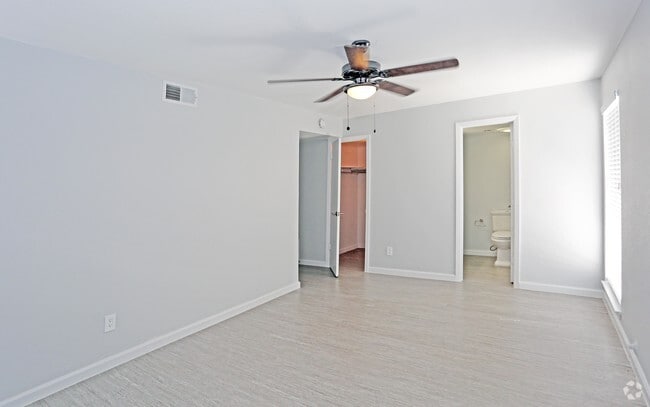 Habitación principal de 3x2 - Your Next Home Awaits at Sun Ridge Apartments