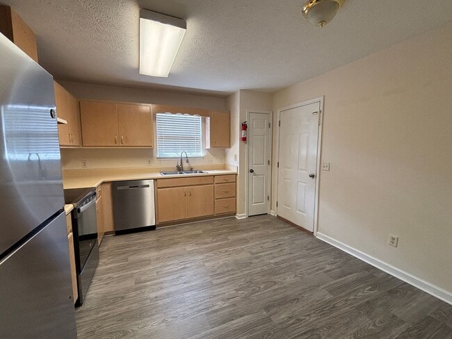 Photo - 509 Phillips Ct