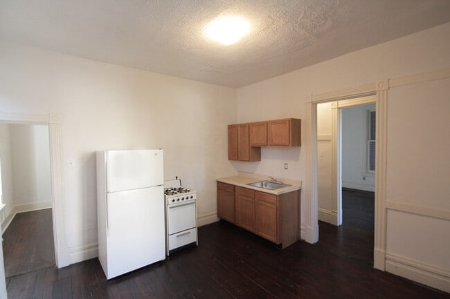 Building Photo - 315 Franklin Ave Unit 1