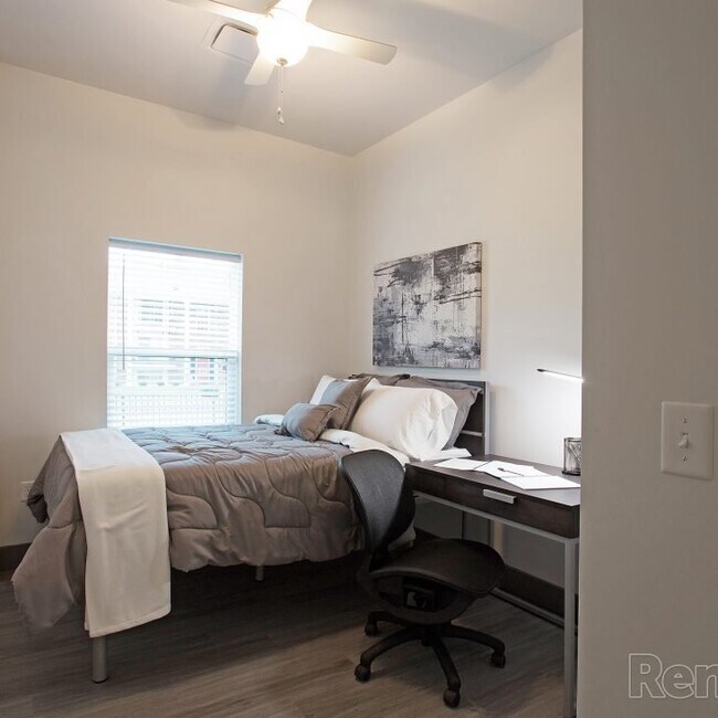Photo - 1243 E Cherry St Unidad 203