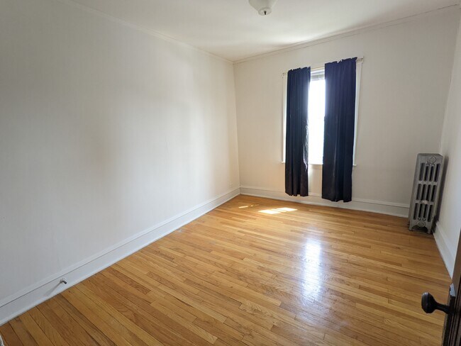 Bedroom - 3216 N Major Ave Apartments Unit 2
