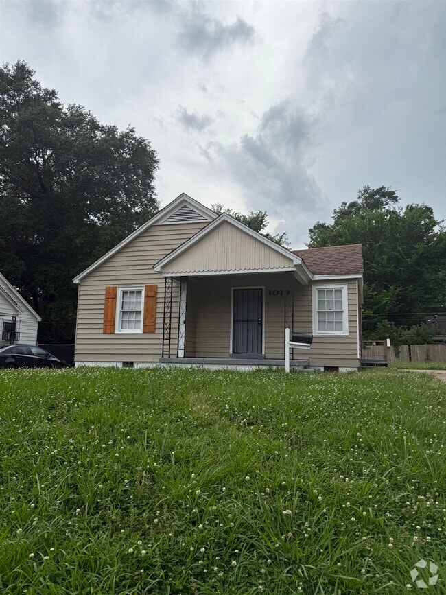 Building Photo - 1019 W Walthal Cir Rental