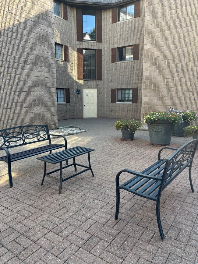 Photo - 181 Loomis Dr Unit APT 138