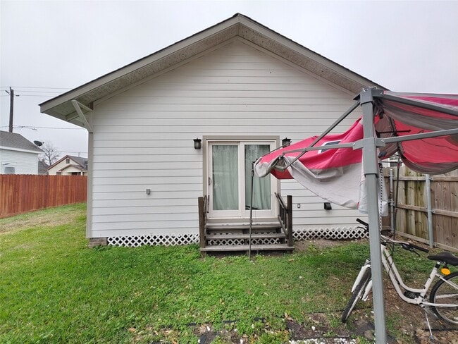 Photo - 1217 Campbell St