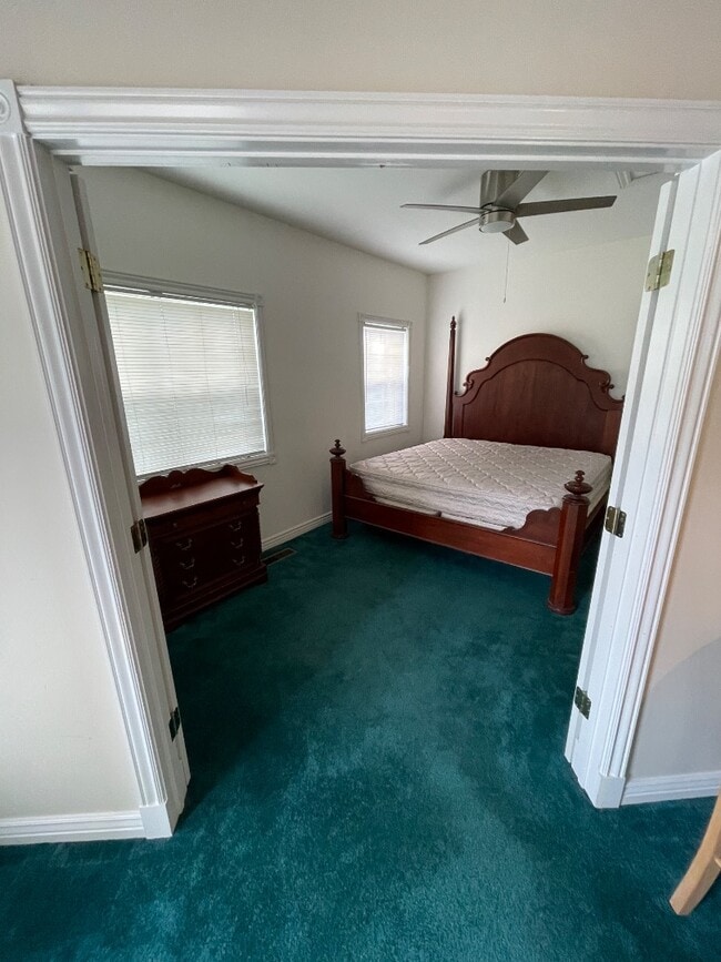 Photo - 350 N Fairway Dr