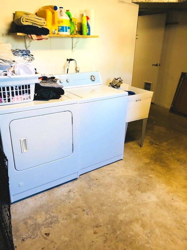 Photo - 9529 N Kenneth Ave