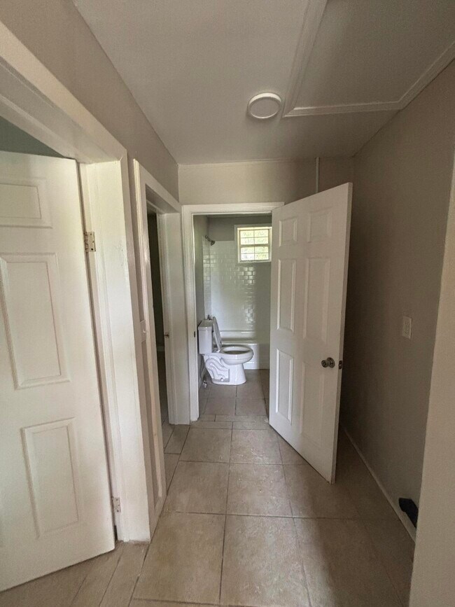 Photo - 650 Blakely Ave