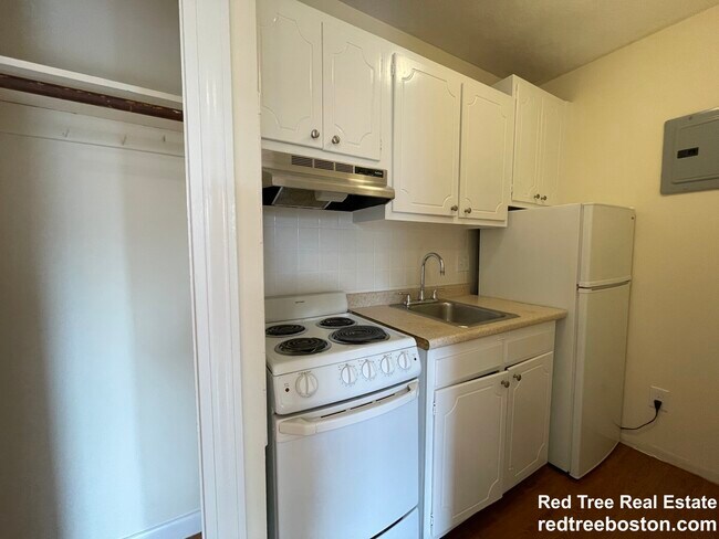 Photo - 172 N Beacon St Unit 12