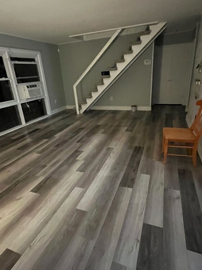 Photo - 4 bedroom 2 bath home in the Crabtree section of Levittown. Available for move in 6/1/2023