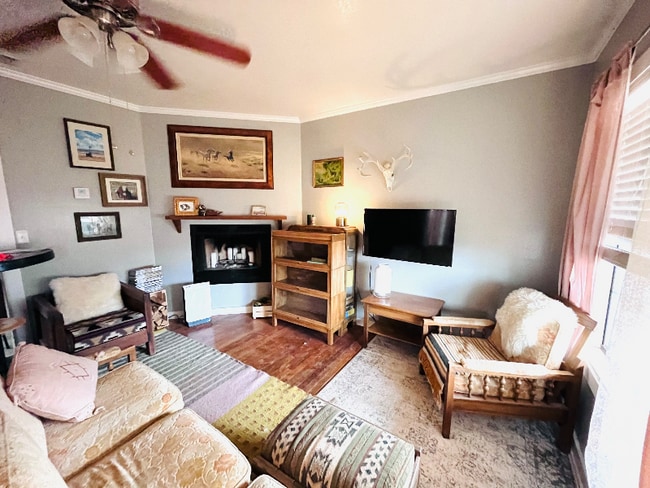 Photo - 400 S 1st St