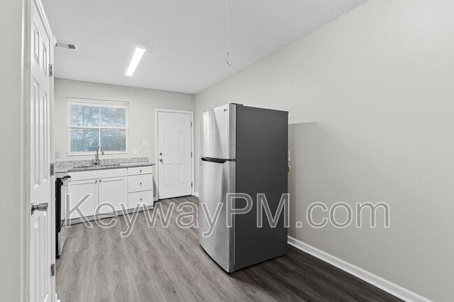 Photo - 1120 Dodge Ln Unidad #12