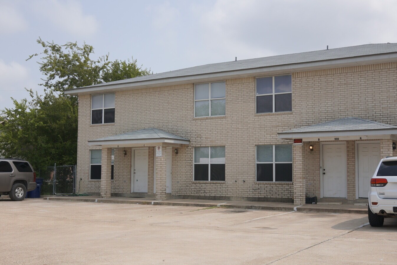 Photo - 100 Sullivan Ave