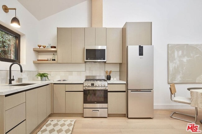 Photo - 12908 Rubens Ave