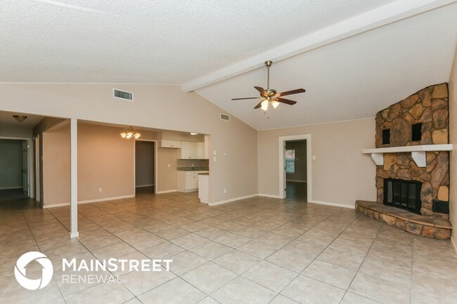 Photo - 1905 Christopher Dr