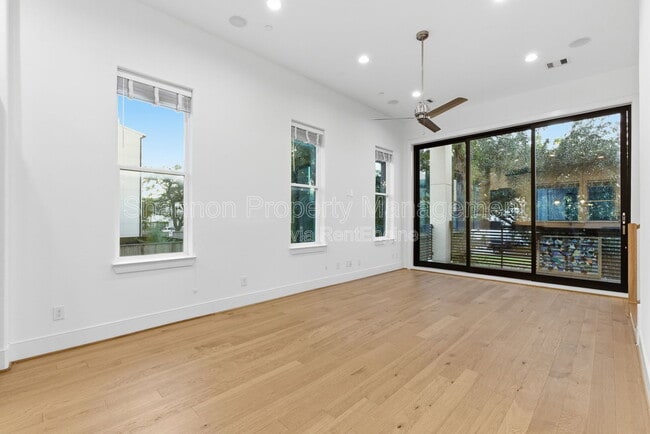 Photo - 2412 Canal St Unit # L