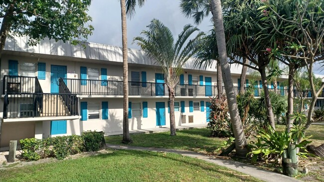 Photo - 531 W Kalmia Dr Condo Unit 10
