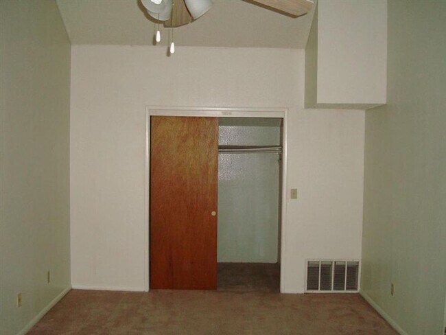 Photo - 4BR/2.5BA Townhome w/ Private Yard Near Downtown Tucson Unit 1017_N_6TH AVE