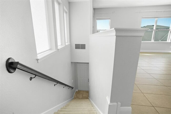 Photo - 13590 Lessing Ave