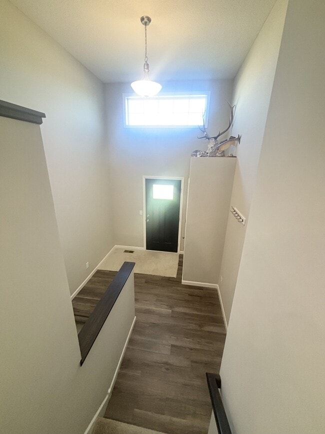 Photo - 451 Mallard St NE