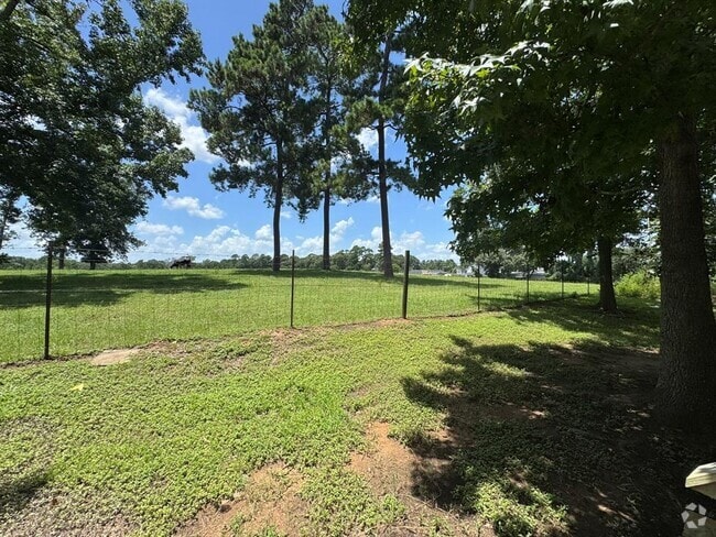 Building Photo - 16790 Meadowcroft St Rental