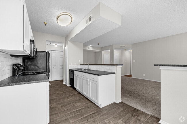 2 BR 2 BA, 1,186 Sq Ft - Kitchen
