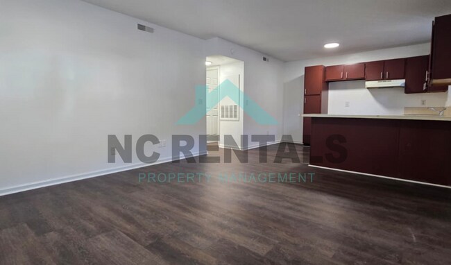 2559 Green Oaks Ct SE Unit B