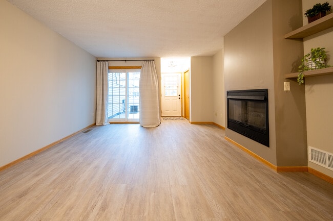 Photo - 4148 Durham Ct