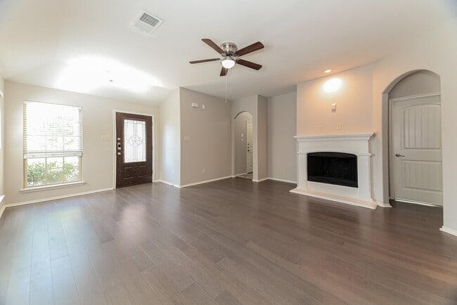 Photo - 8905 Tenderfoot Ln